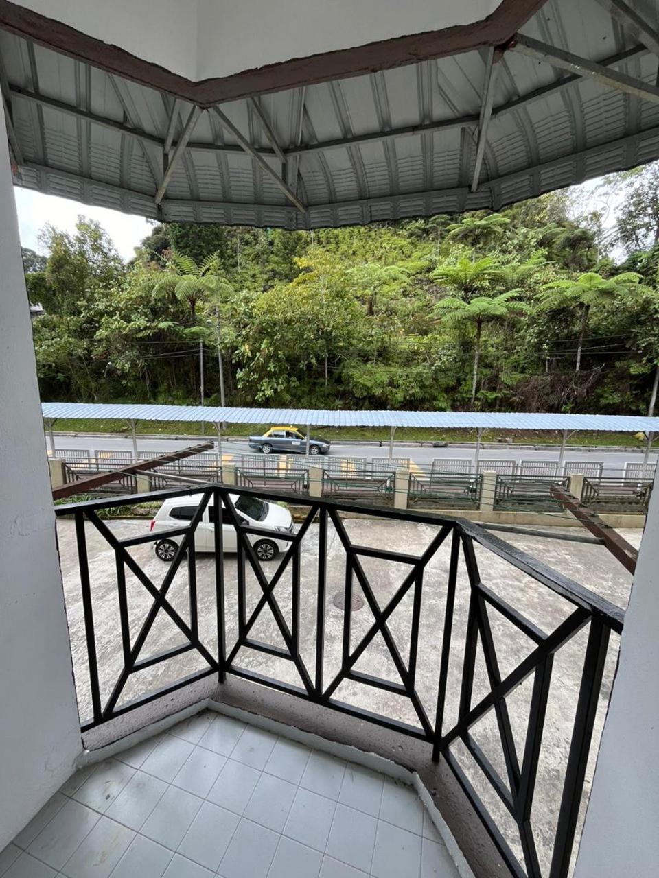 Azzalea 3-Bedroom Apartment Cameron Highlands Tanah Rata Buitenkant foto